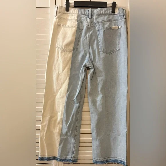 7 For All Mankind Blue and Cream Straight Leg Jeans - Picture 2 of 6